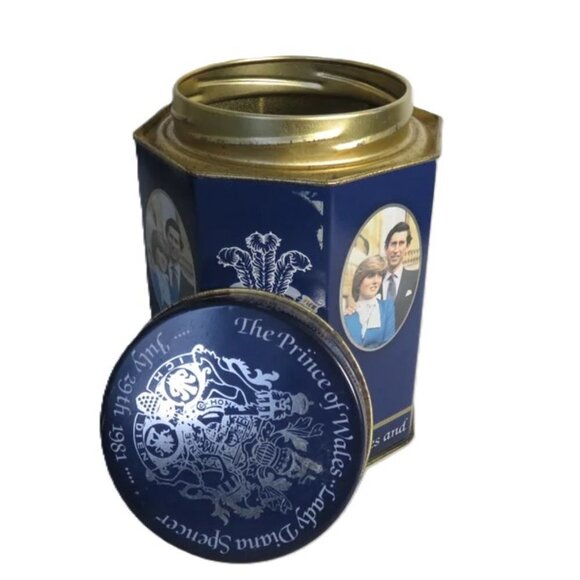 Melrose's Tea Caddy Commemorating Prince of Wales & Lady Diana Engagement 1981 - Picture 7 of 8